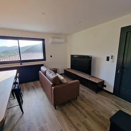 Belle A La Campagne Dans Un Coin Cosy Sartène